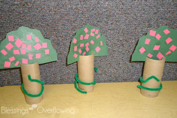 TP Tube Apple Trees with Snakes