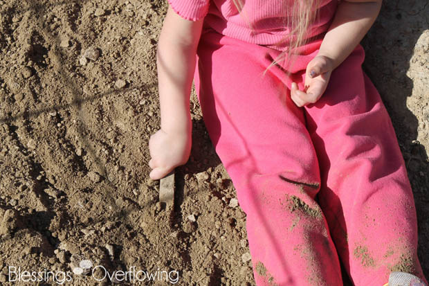 Playing in Dirt 5-20-15